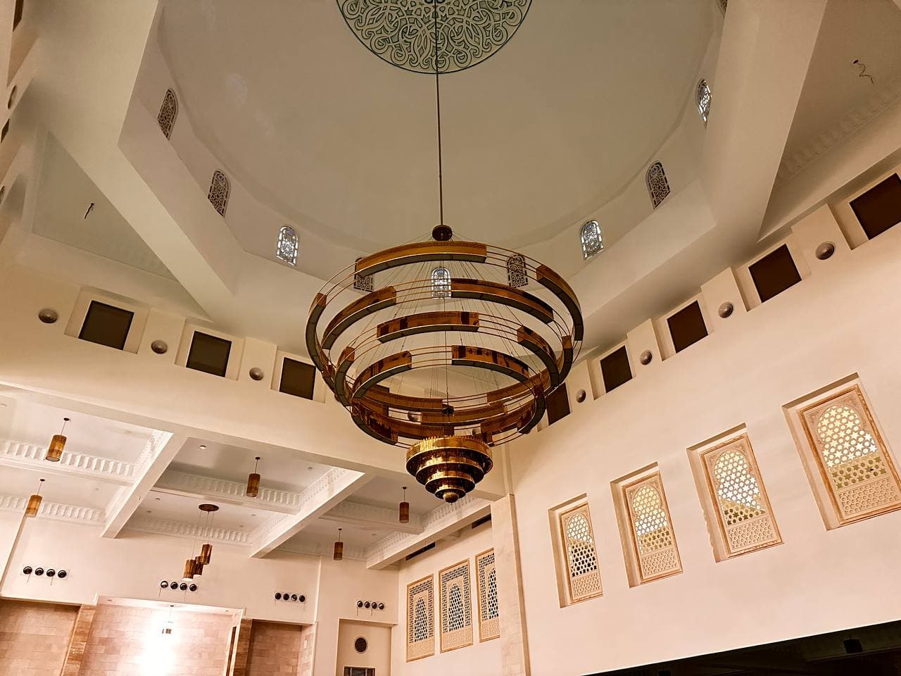 View up into the dome with the suspended chandelier